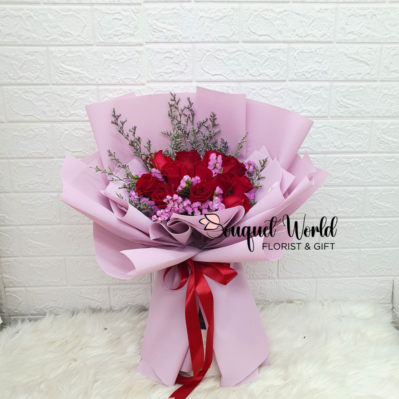 BW03 RED ROSE IN PURPLE BOUQUET
